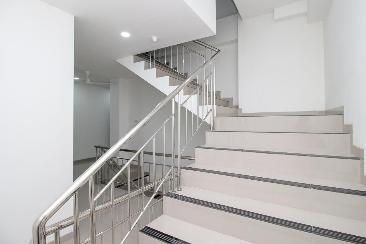 Reddoorz Plus @ Terban Residence يوغياكارتا المظهر الخارجي الصورة