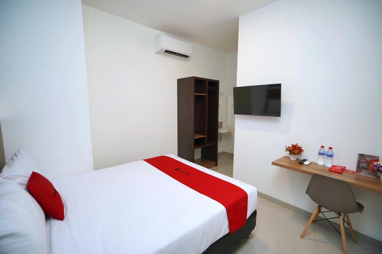 Reddoorz Plus @ Terban Residence يوغياكارتا المظهر الخارجي الصورة