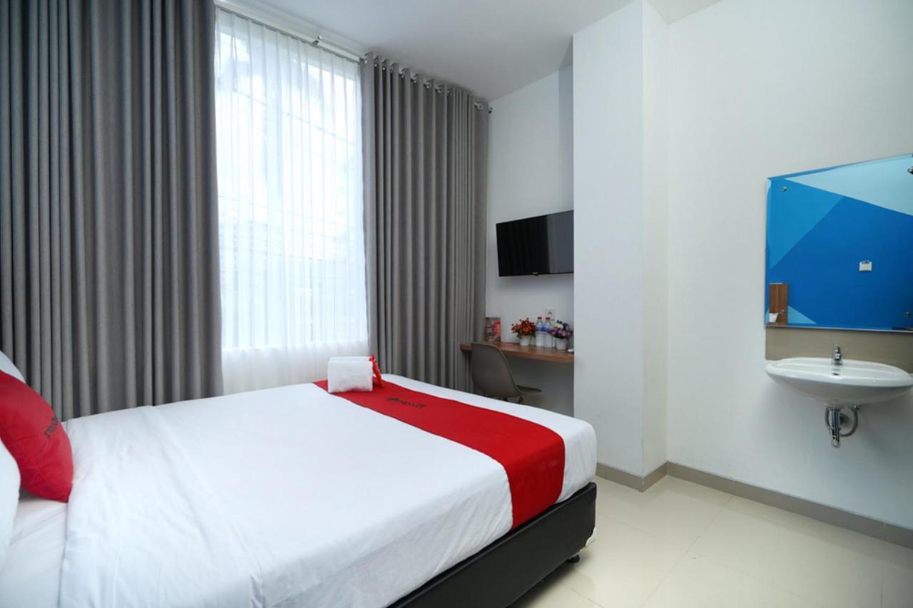 Reddoorz Plus @ Terban Residence يوغياكارتا المظهر الخارجي الصورة