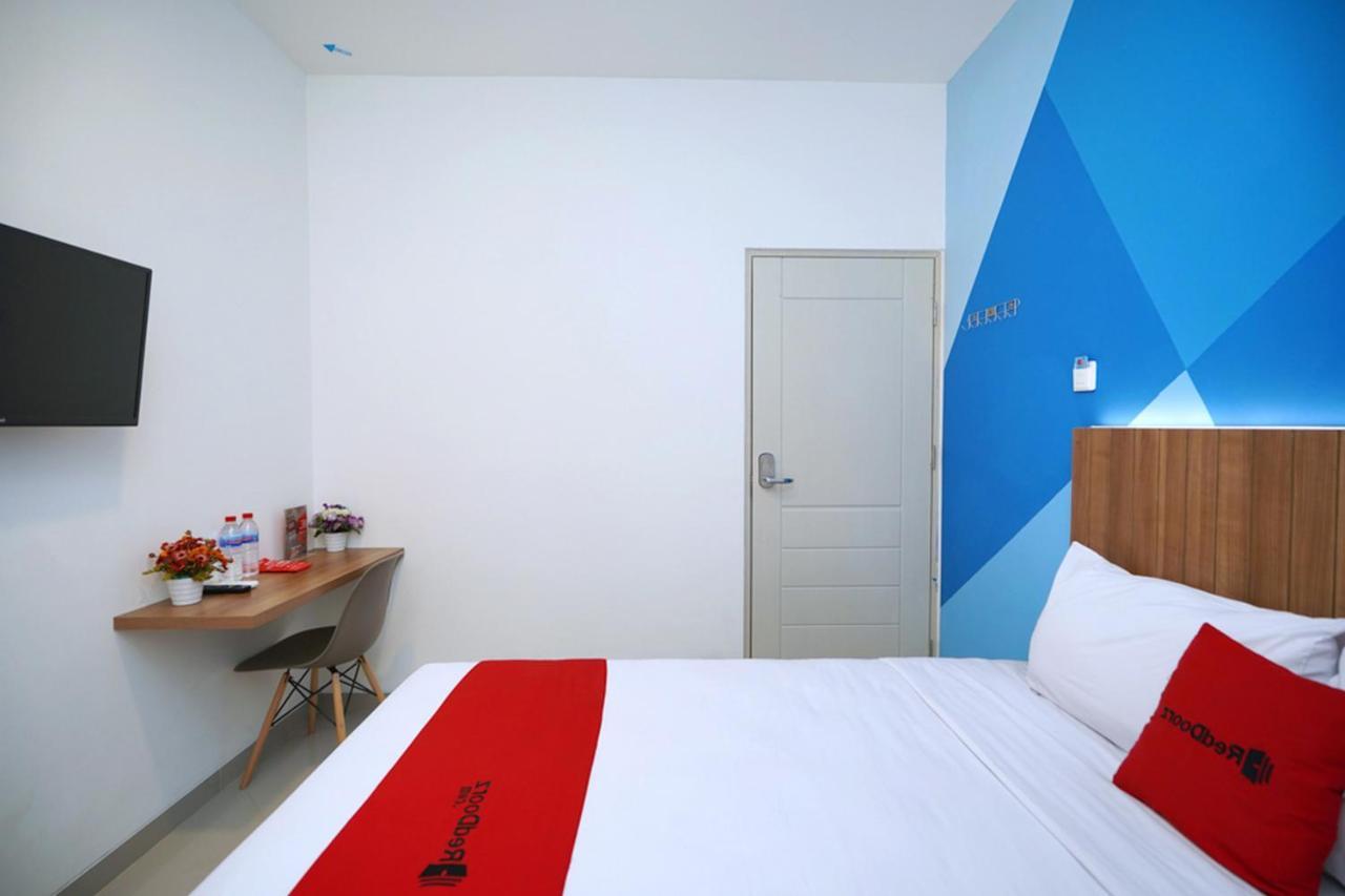 Reddoorz Plus @ Terban Residence يوغياكارتا المظهر الخارجي الصورة