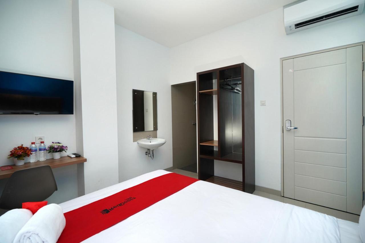 Reddoorz Plus @ Terban Residence يوغياكارتا المظهر الخارجي الصورة